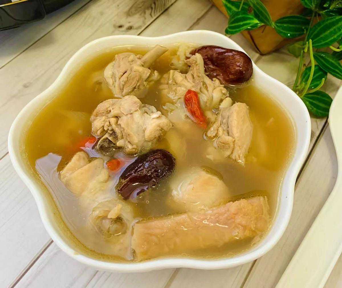 宝宝黄疸的饮食调理:吃哪些食物有助于缓解