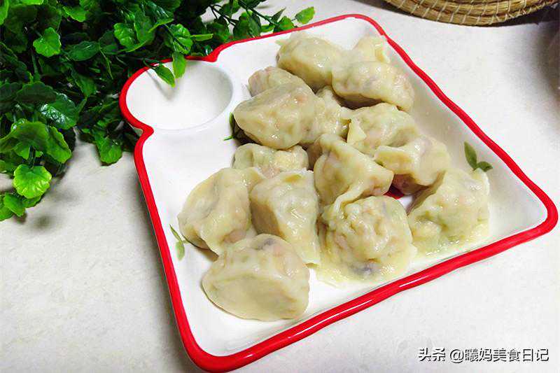 婴儿辅食食谱大全:4~6个月宝宝营养美食指南