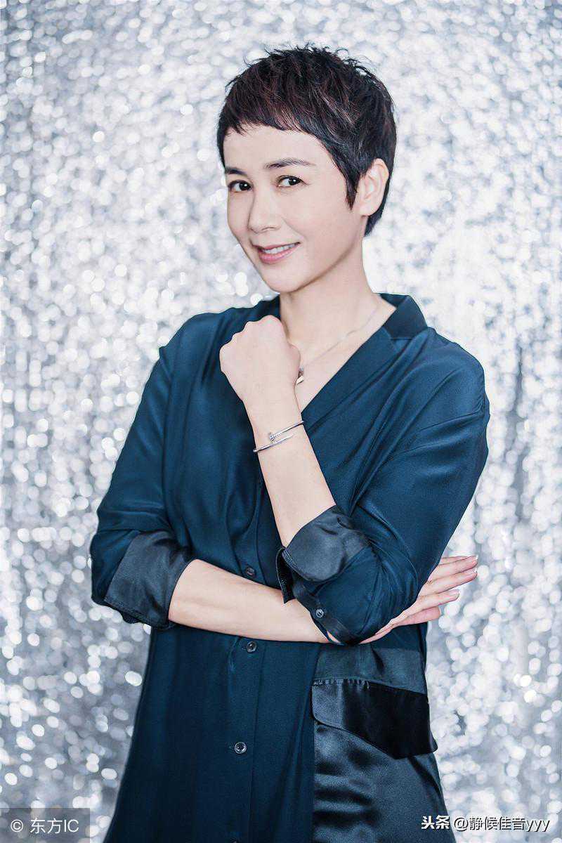 宝宝夏天狗粮狗盆宠物狗食相处小宝宝如何与狗狗相处